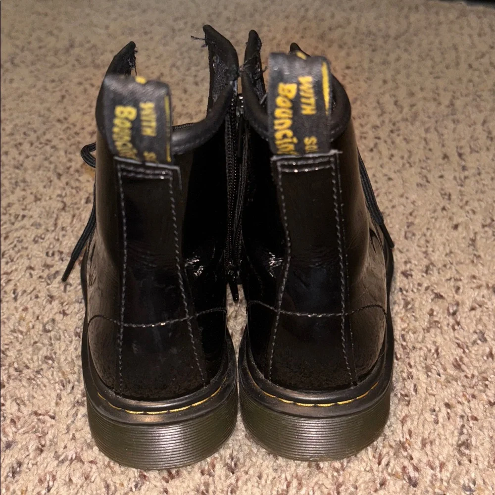 Dr. Martens- Big Kids size 3 - Picture 5 of 7